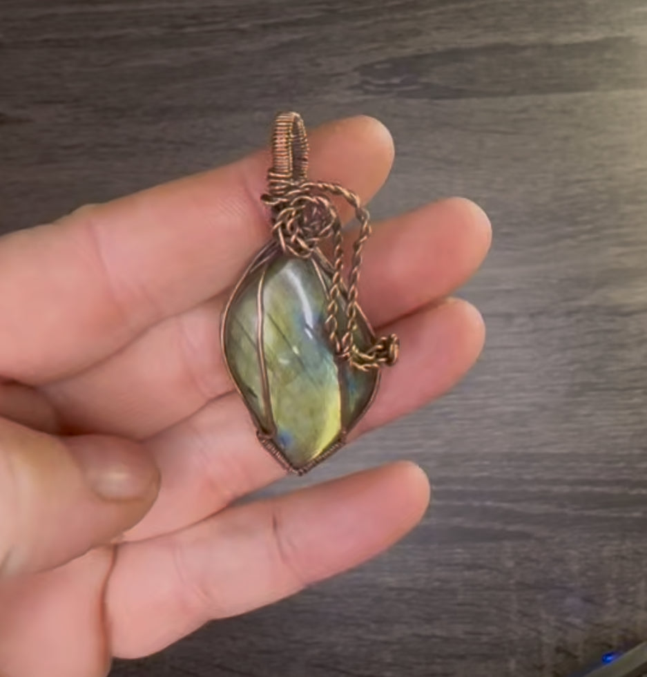 Labradorite Pendant
