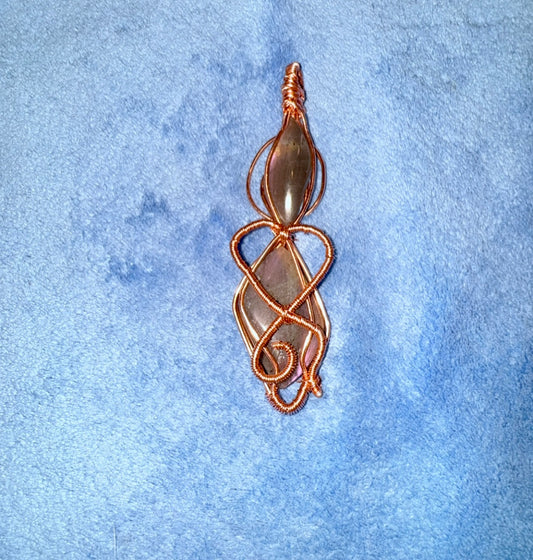 Wire Labradorite Pendant