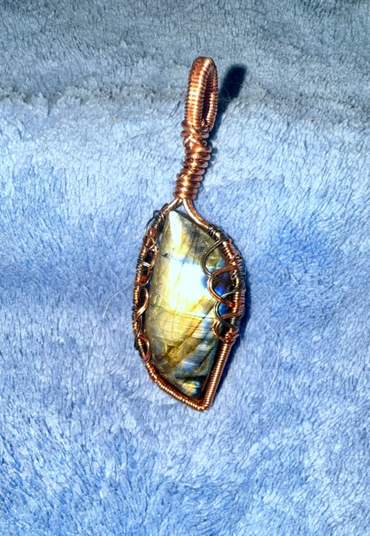 Labradorite Wire Pendant